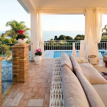 Pales Villa *